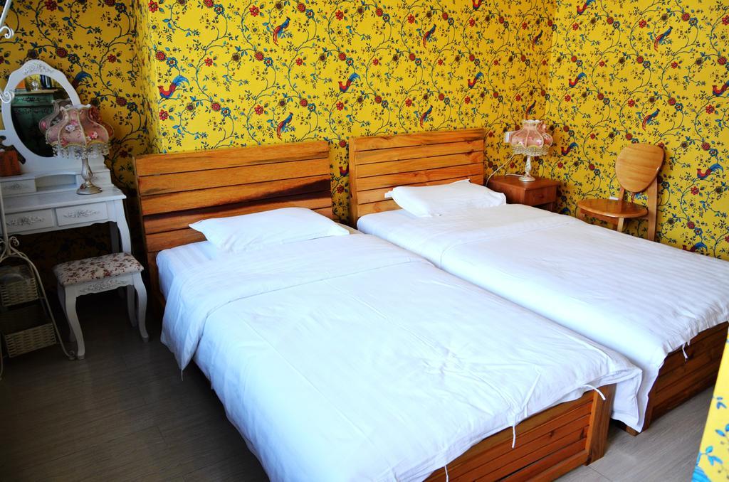 Snail Youth Hostel Huzhou Room photo
